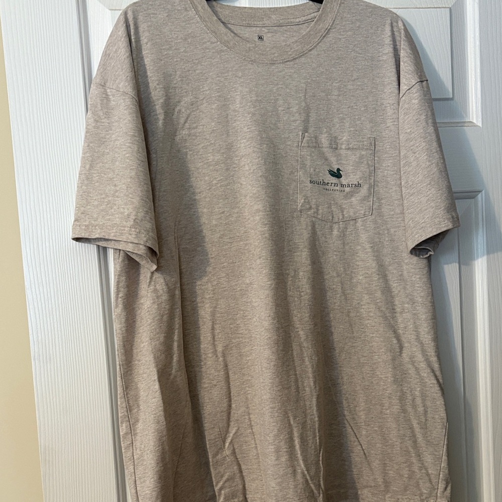 Southern Marsh Beige T-Shirt with Artistic Graphic - Picture 3 of 5